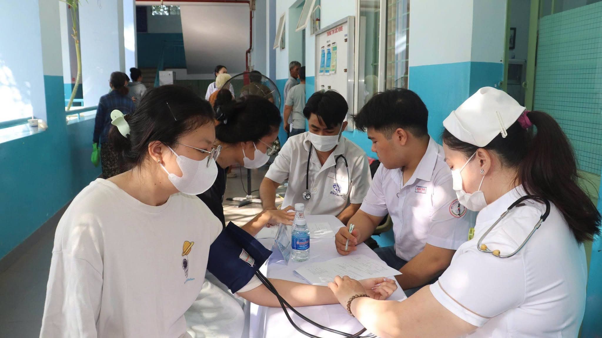 ĐOÀN GIÁM SÁT HĐND XÃ CỦ CHI GIÁM SÁT CÔNG TÁC KHÁM SỨC KHỎE TOÀN DÂN